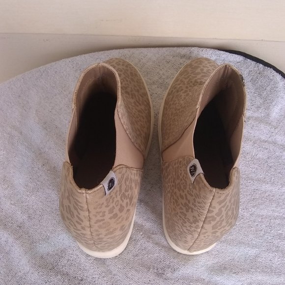 Coconuts by Matisse Harlan Animal Print Sneaker Sz: 10M Slip On Good Summer Time - Picture 4 of 5